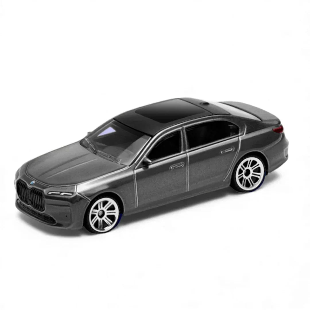 CCA 1:72 BMW i7 | Magnetic Series Grey Diecast Scale Model Car