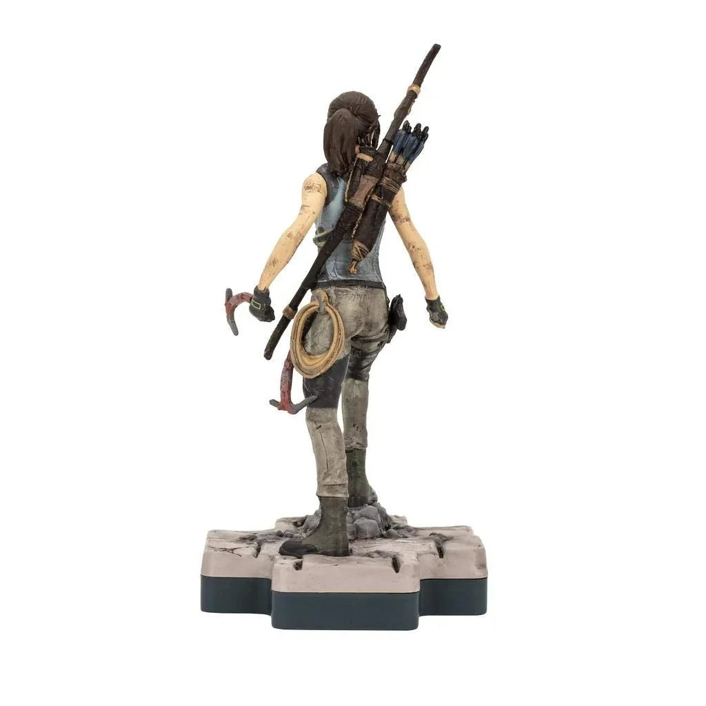 (Damage Box) TOTAKU Collection Lara Croft Figure No.30 – Shadow of the Tomb Raider Collectible Gaming Figure (6+)- 10CM