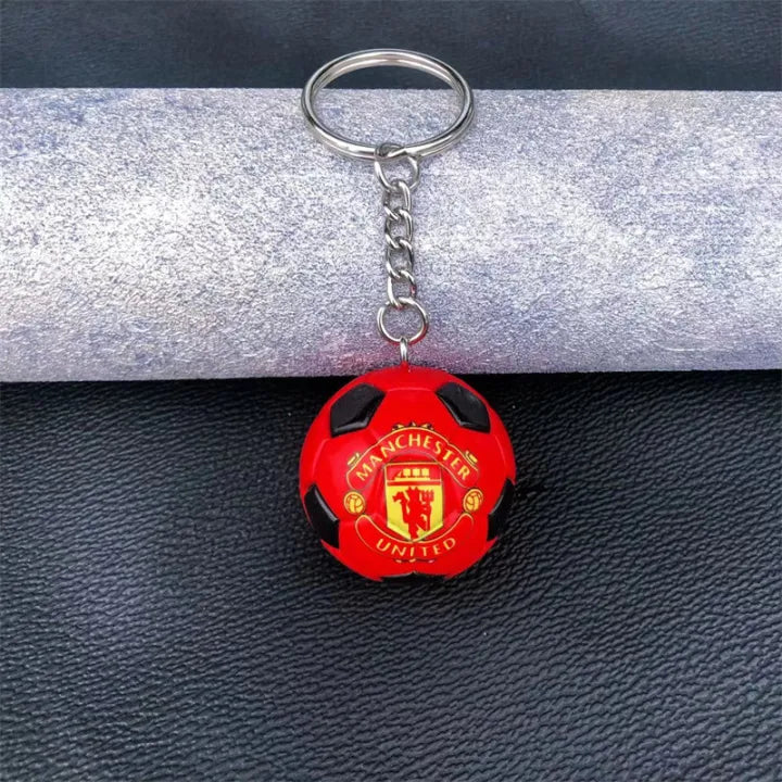 Manchester United F.C. Football Ball Keychain – Manchester United Logo Soccer Ball Keyring for Fans