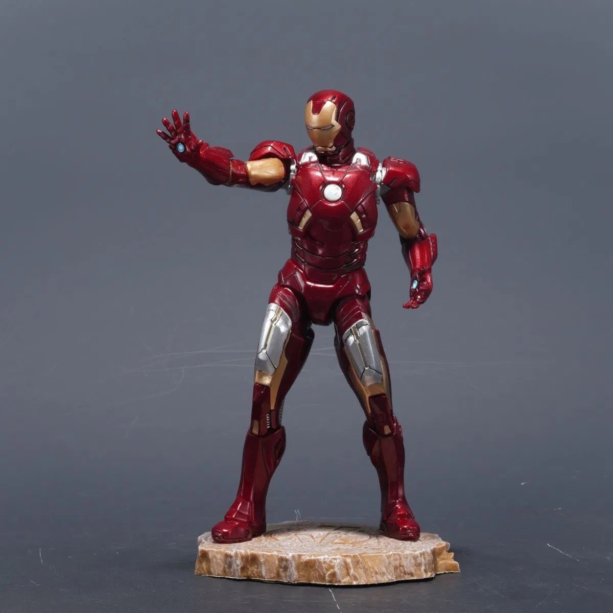 Marvel Iron Man Collectible Statue (9 Inch) – Avengers Superhero Display Figure with Base