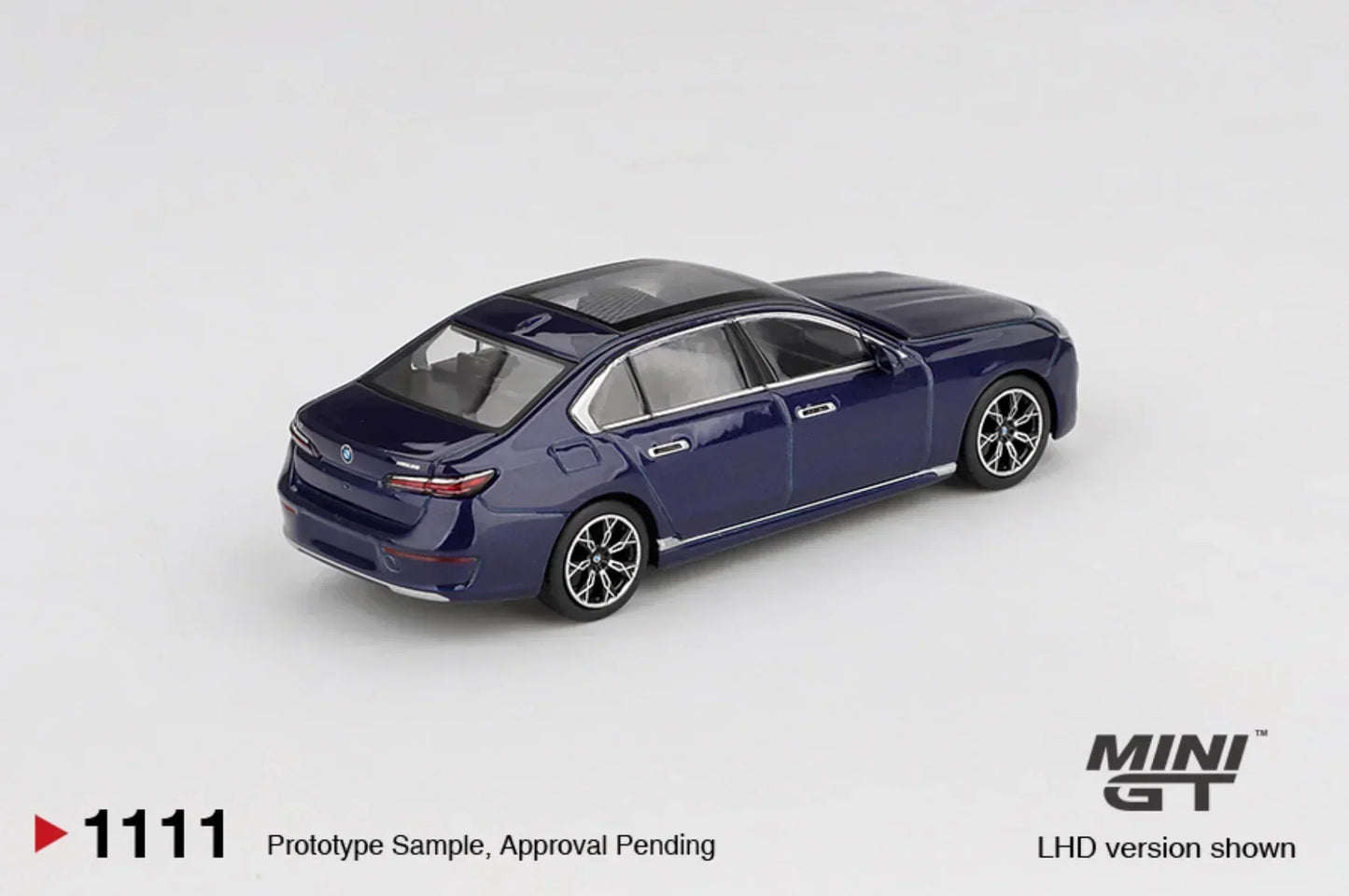 Mini GT 1:64 Scale BMW i7 xDrive60 Tanzanite Blue Die-Cast Model Cars