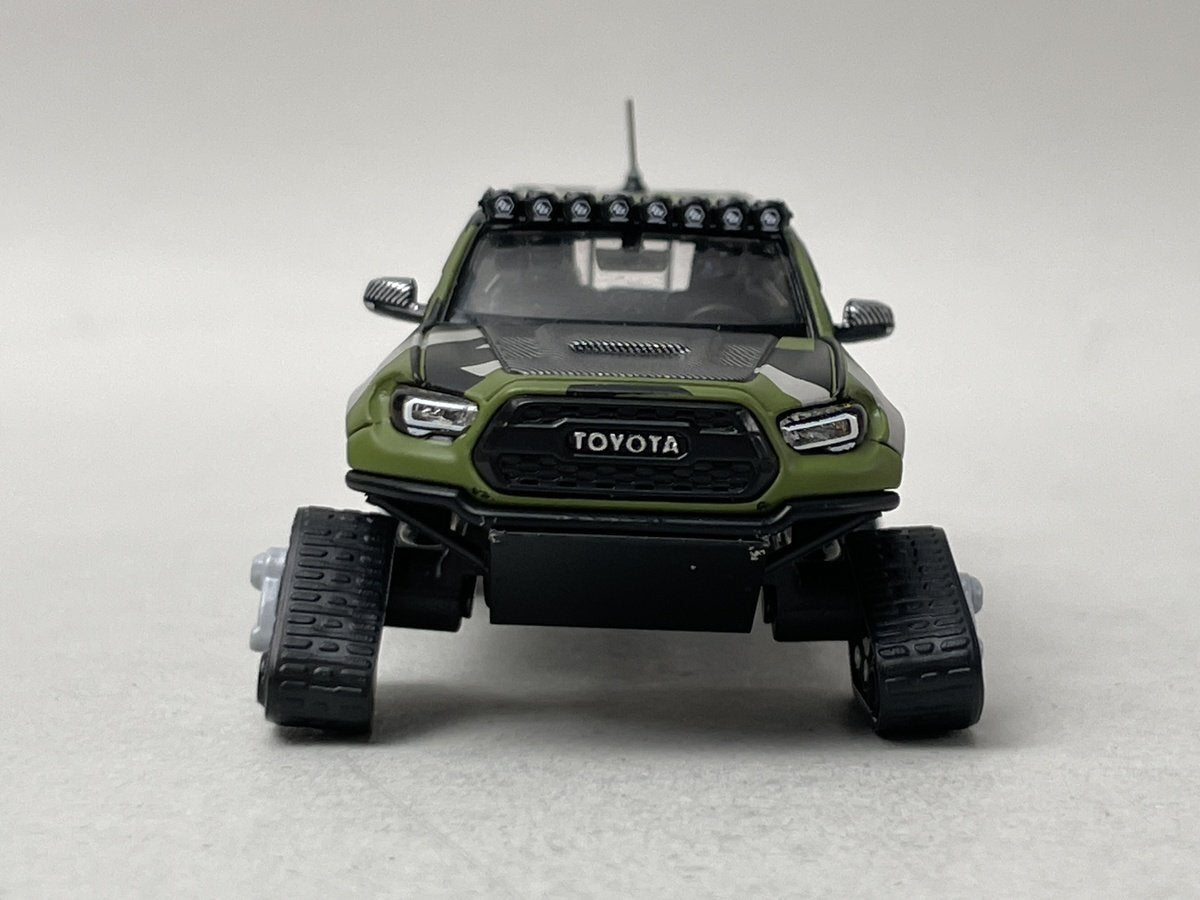 GCD 1:64 Toyota Tacoma Pickup Snow Version Camouflage (LHD) Diecast Model Car – KS-077-510