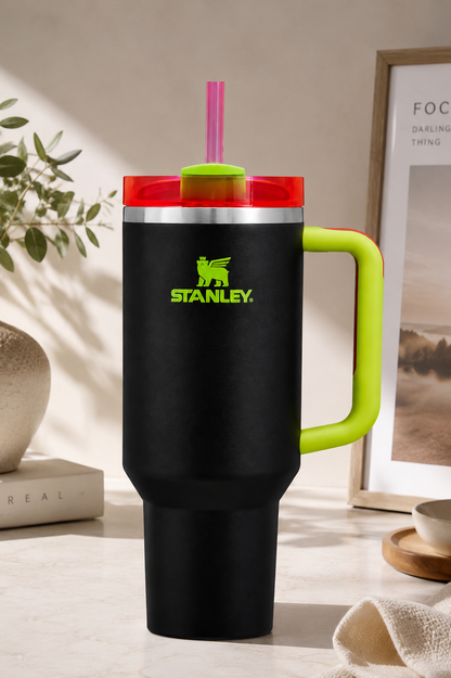 STANLEY Quencher H2.0 FlowState Tumbler 30 oz (887 ml) Neon Black Insulated Stainless Steel Travel Mug with Handle & Straw