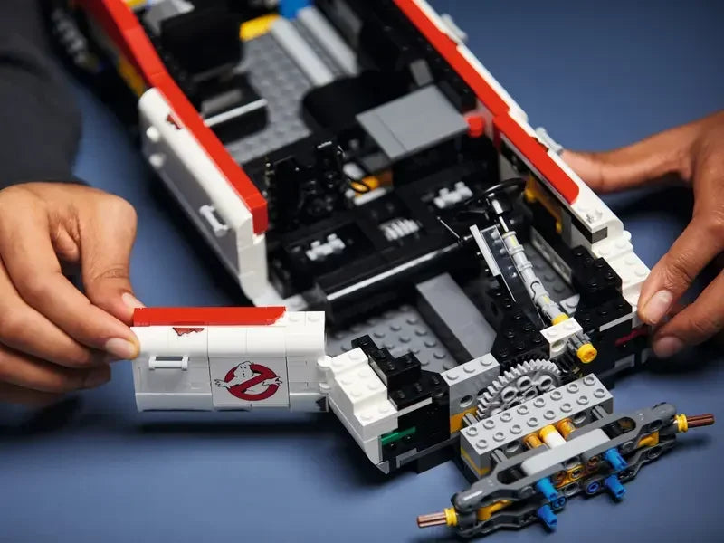 LEGO ICONS 10274 Ghostbusters ECTO-1  Building Kit (2,352 Pieces)