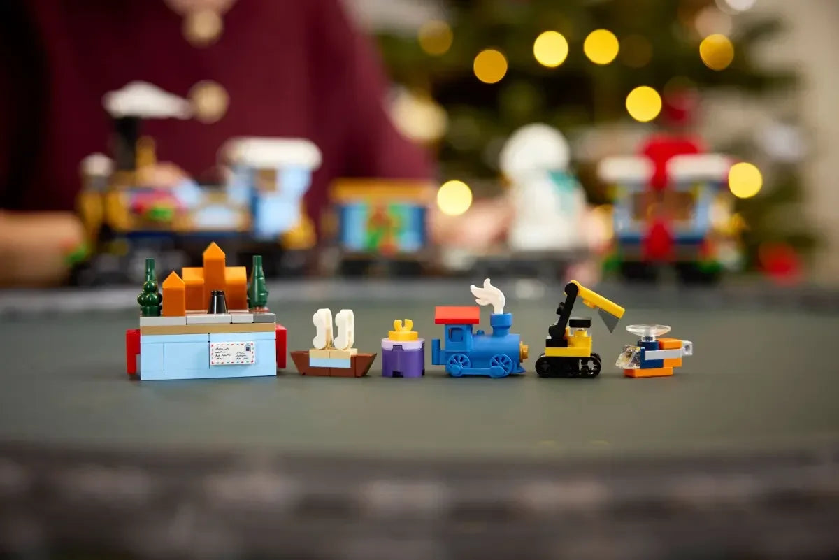 LEGO 10361 Holiday Express Train – Christmas Building Set (956 Pieces) | Festive Collectible Train Toy For Adults & Kids