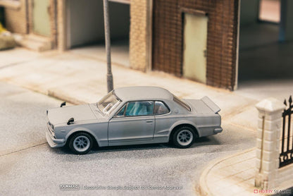 Tarmac Works GLOBAL64 1:64 Nissan Skyline 2000 GT-R (KPGC10) Silver Diecast Model Car (T64G-043-SL)