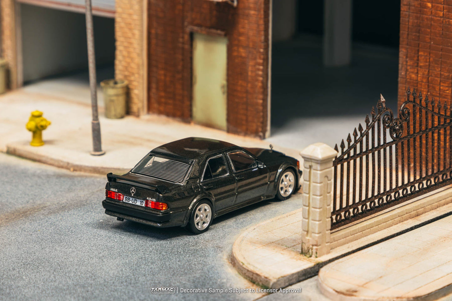 Tarmac Works GLOBAL64 1:64 Mercedes-Benz 190E 2.5-16 EVO 1 Blue-Black Metallic Diecast Model Car (T64G-057-BK)