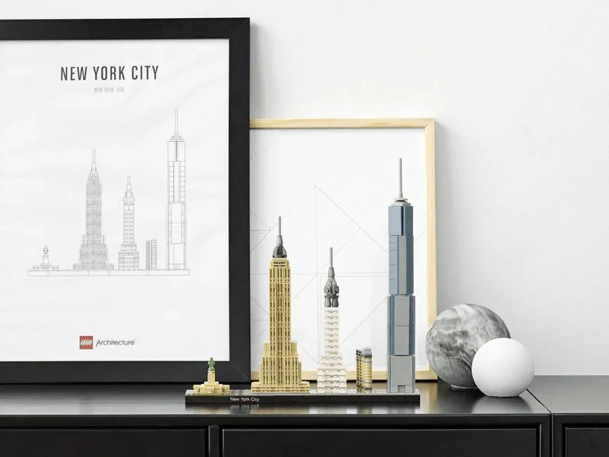 LEGO Architecture 21028 New York City Skyline Building Blocks for 12+ Yrs (598 Pcs)