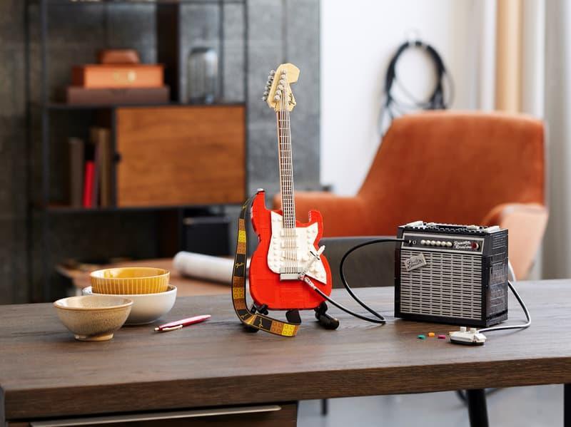 LEGO Ideas 21329 Fender Stratocaster  Guitar Building Kit (1,079 Pieces)