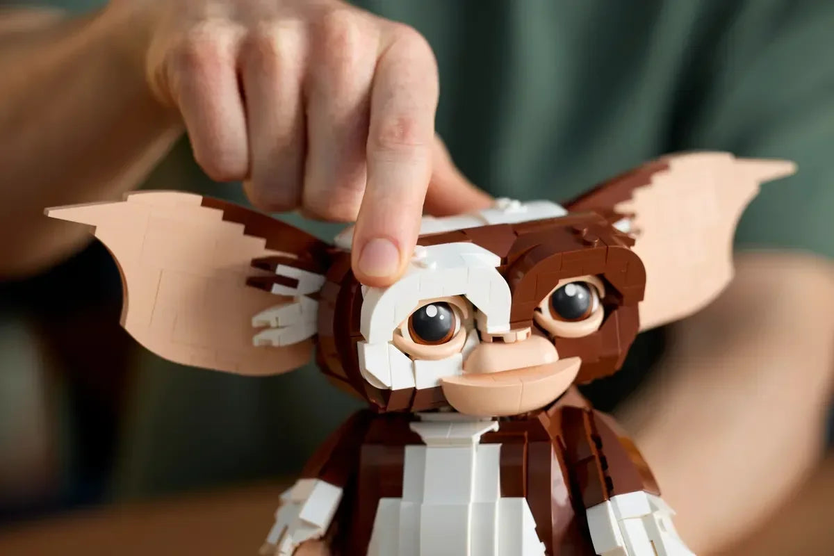 LEGO 21361 Ideas Gremlins: Gizmo Posable Figure, Fantasy Gift - Building Blocks Set (1125 Pieces) For Adults -Age 18+