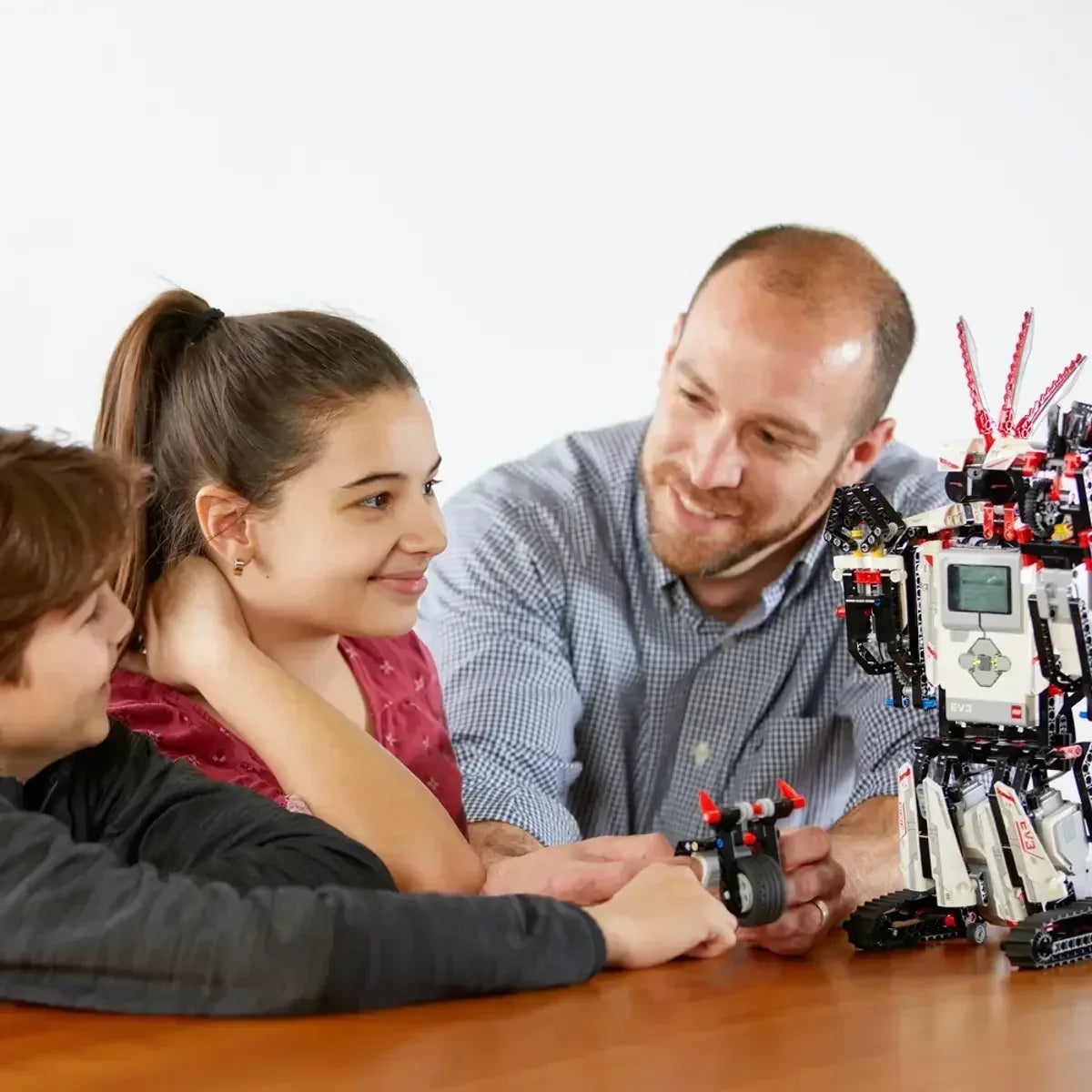 LEGO Mindstorms EV3 (31313) Programmable Robot Kit  601 Pieces, Ages 10+, Remote Control