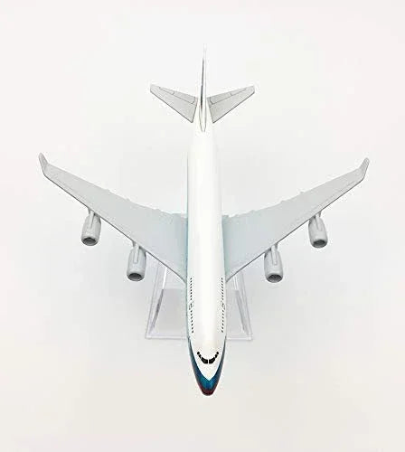 Collectible 1:400 Scale Aircraft Model Aeroplane – Catghay Pacific B747 (16 cm) - Jaiman Toys
