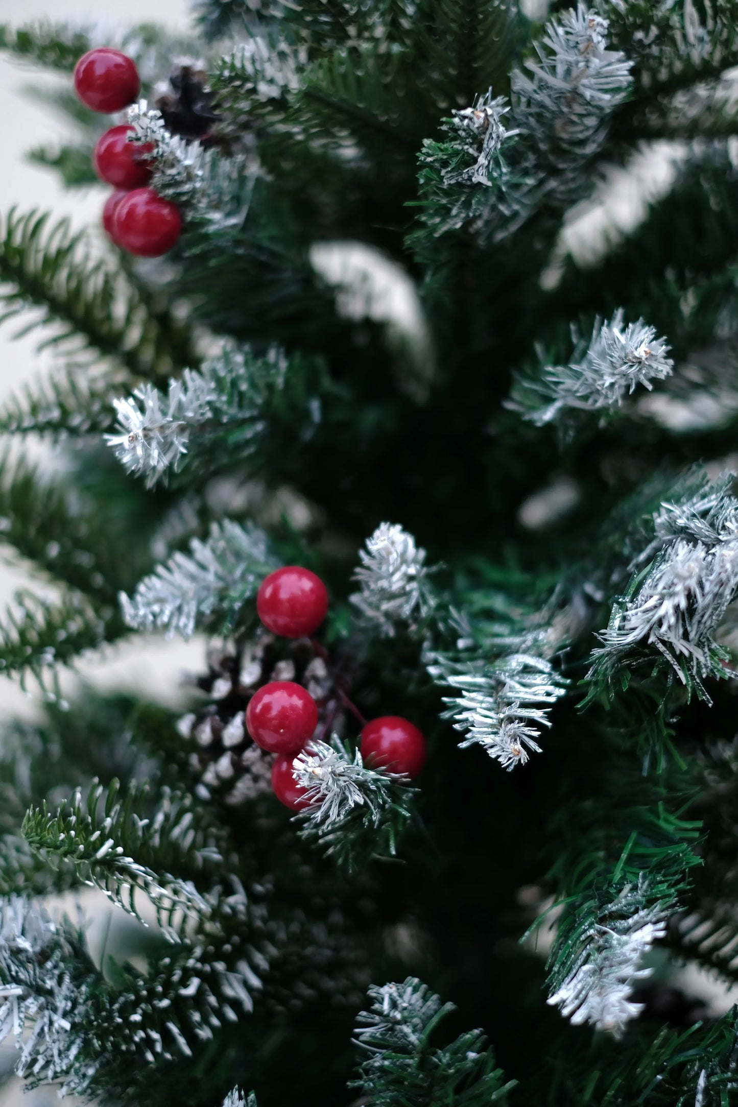 SWEN NORTHLIGHT flocked christmas tree pinecones and cherries