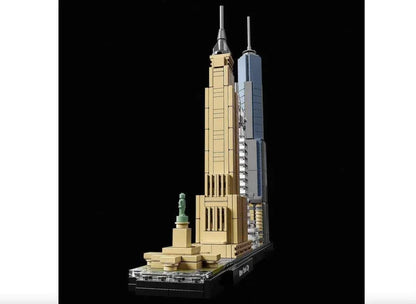 LEGO Architecture 21028 New York City Skyline Building Blocks for 12+ Yrs (598 Pcs)