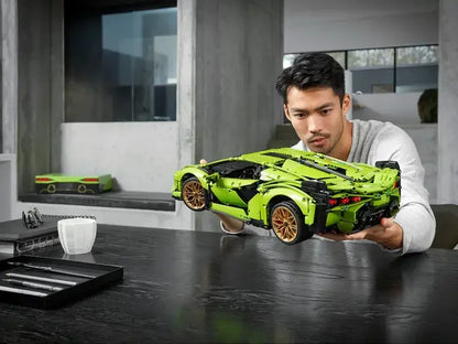 LEGO 42115 Technic Lamborghini Sián FKP 37  (3,696 Pieces)