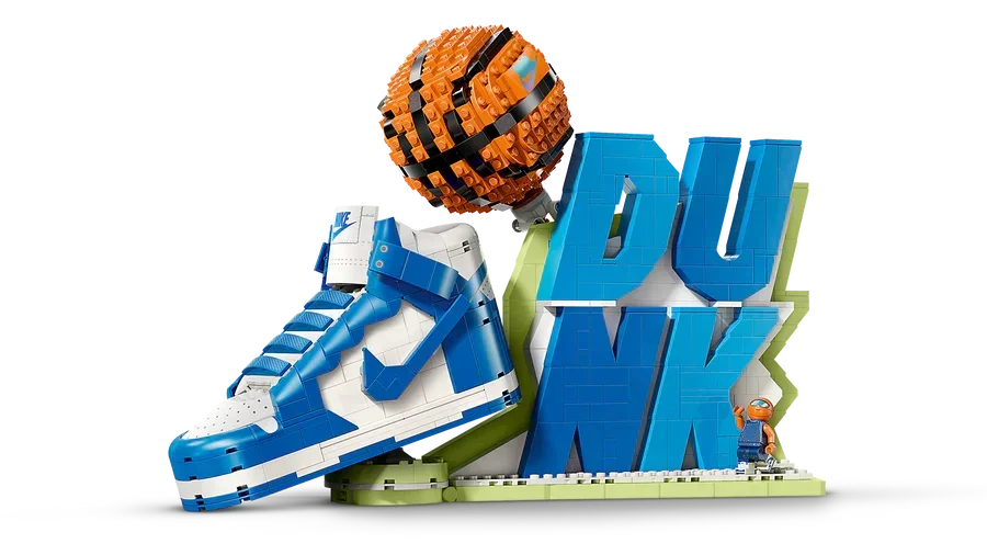 LEGO Nike Dunk Trainer Building Kit 43008 (1180 Pieces)