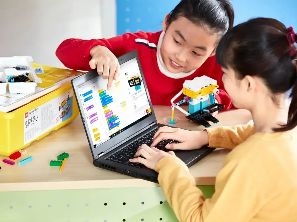 LEGO Education 45678 SPIKE™ Prime Set   STEM Robotics Kit for Middle School Coding & Engineering