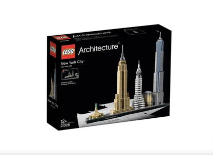 LEGO Architecture 21028 New York City Skyline Building Blocks for 12+ Yrs (598 Pcs)