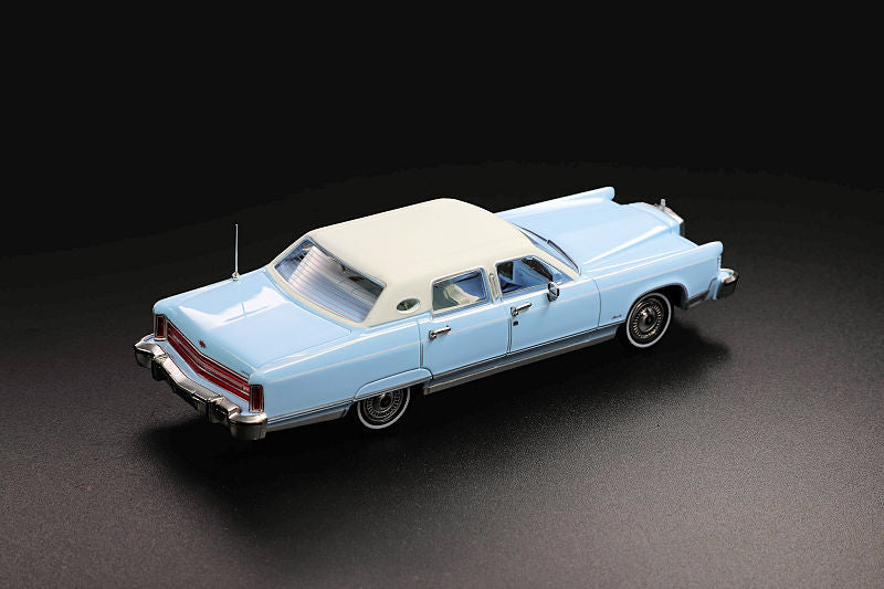 TC 1:64 1979 Lincoln Continental Town Car Die-Cast Model Car | Dual Variant Premium Classic American Luxury Collectible