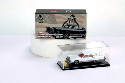 TC 1:64 1979 Lincoln Continental Town Car Die-Cast Model Car | Dual Variant Premium Classic American Luxury Collectible