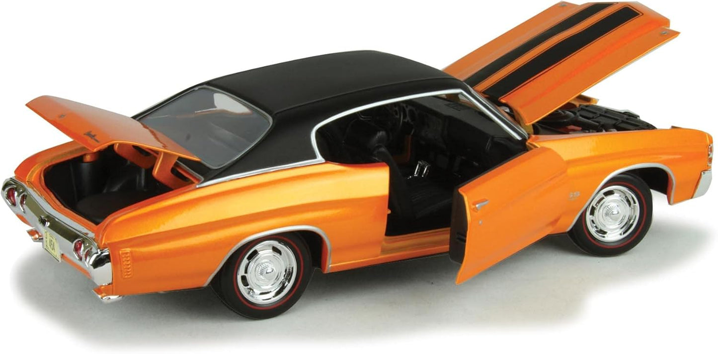 Maisto 1:18 1971 Chevrolet Chevelle SS 454 Sport Coupe Die-Cast Model Car | Classic Muscle Car Collectible