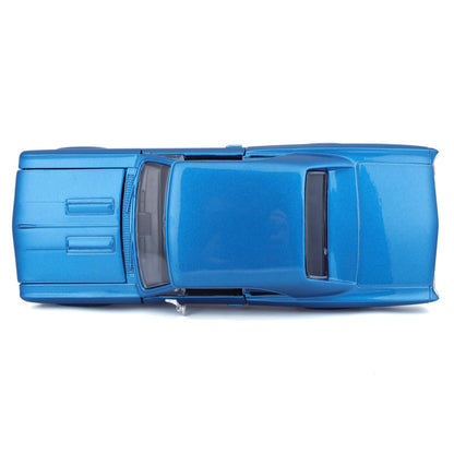 Maisto 1966 Chevrolet Chevelle SS 396 1:24 Die-Cast Model Car | Collector's Collection | Blue Classic Muscle Car