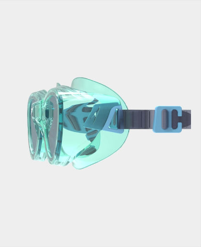 Speedo Futura Classic Smoke Lens Swim Goggles – Unisex Adult Anti-Fog UV Protection Swimming Goggles with Adjustable Strap