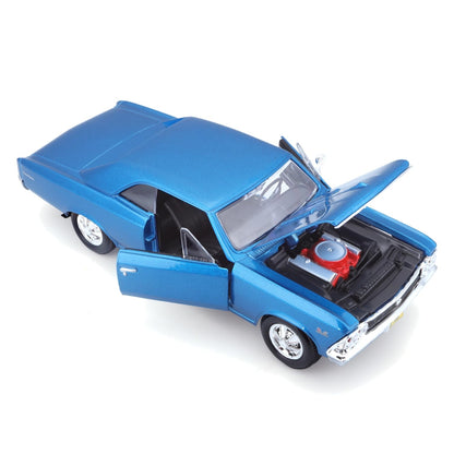 Maisto 1966 Chevrolet Chevelle SS 396 1:24 Die-Cast Model Car | Collector's Collection | Blue Classic Muscle Car