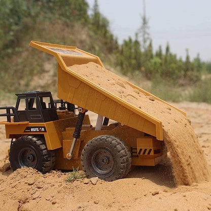 Huina 1:18 RC Dump Truck | Heavy-Duty Remote Control Construction Tipper Lorry Toy