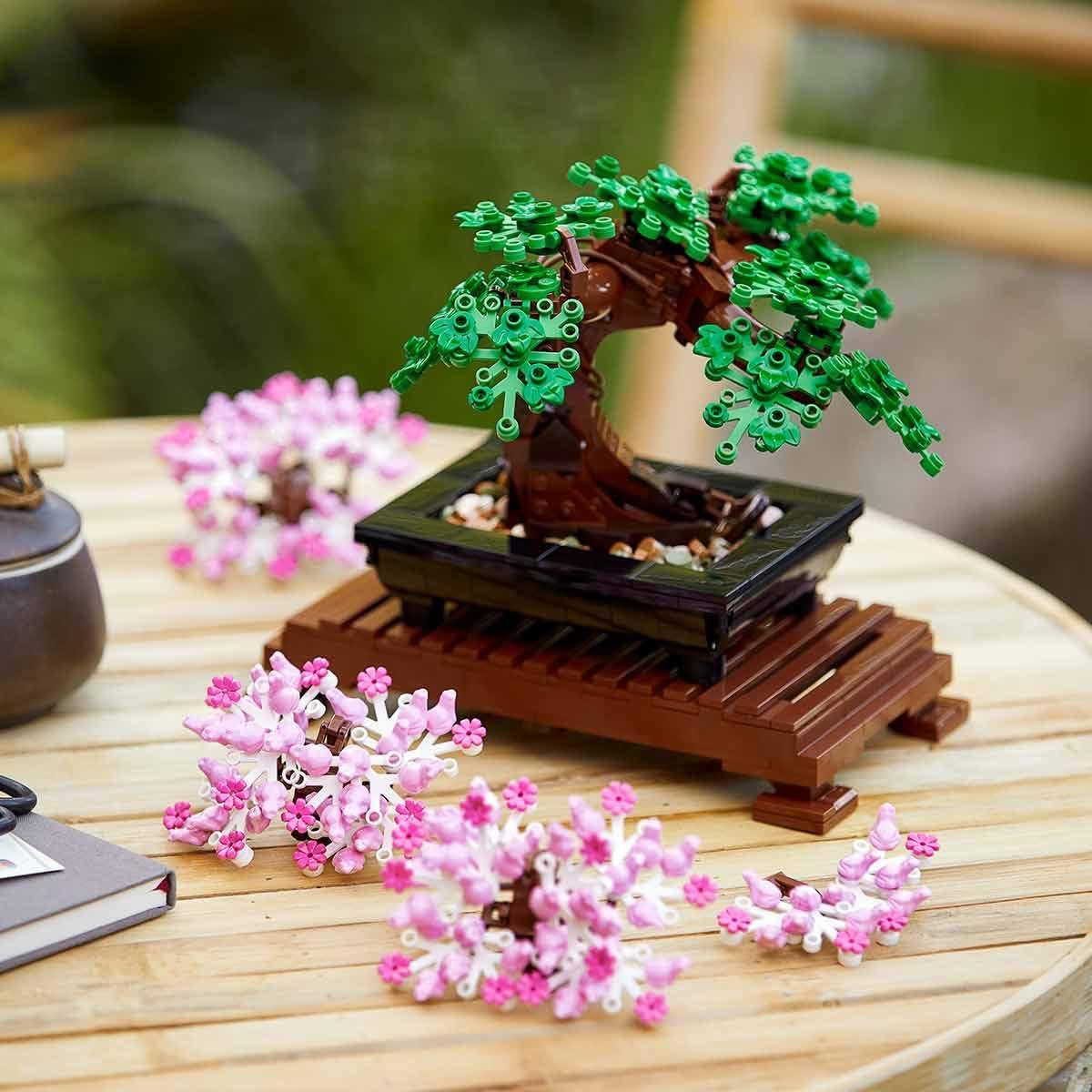LEGO Bonsai Tree 10281 Building Kit (878 Pieces)
