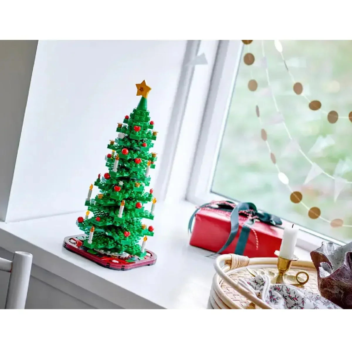 LEGO Christmas Tree 40573 building toy (784 Pieces) Age 12+