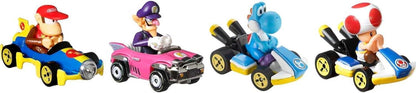Hot Wheels GXX98 - Mario Kart Vehicle (4-Pack), Set of 4 Popular Figures, Including 1 Exclusive Model, Toy from 3 Years