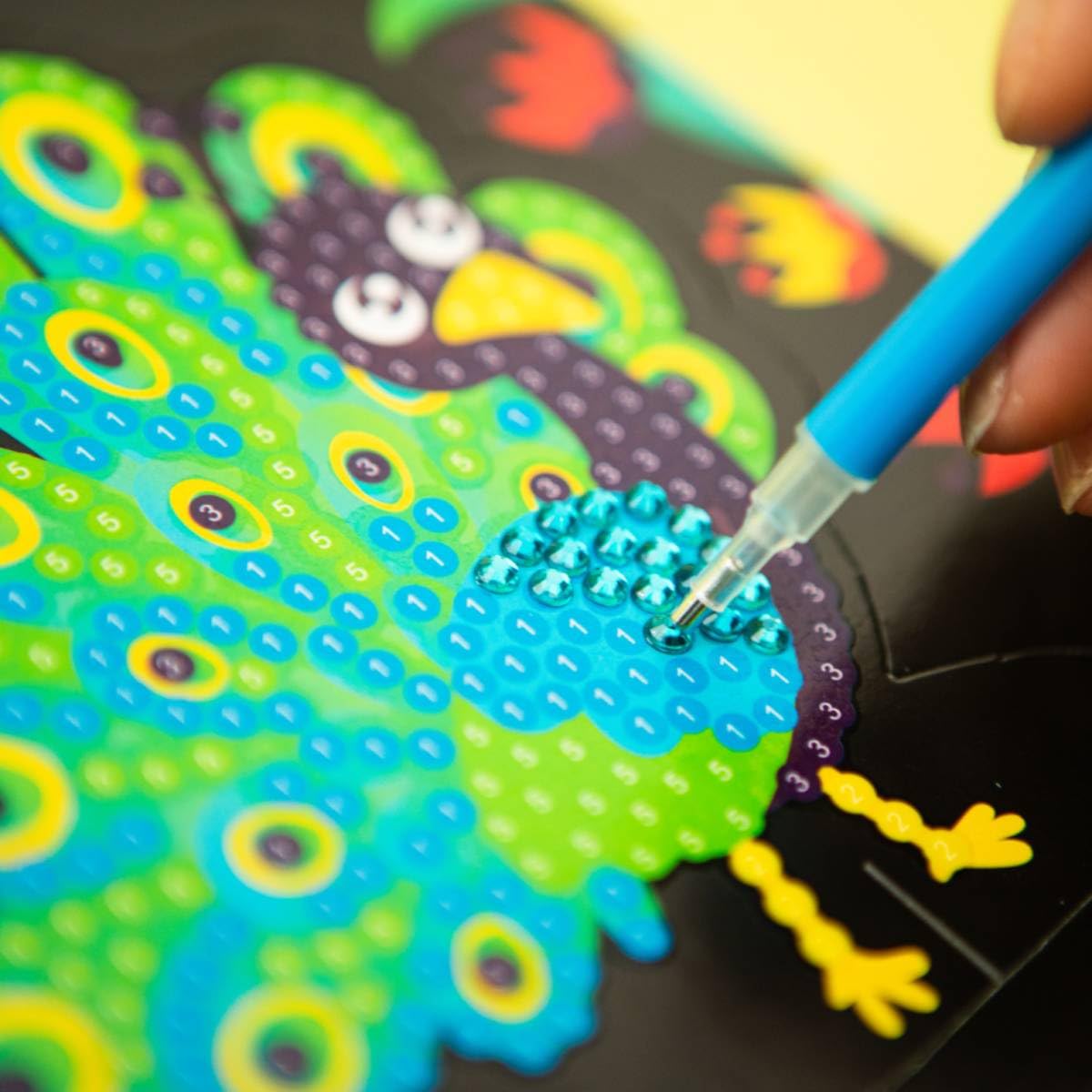 I Love Crystals: Baby Animals Crystal Art Activity Book | Over 2000 Sparkling Gem Stickers | Peel, Stick & Sparkle DIY Mosaic Craft Kit | Creative Colouring & Art Set for Kids Ages 5+