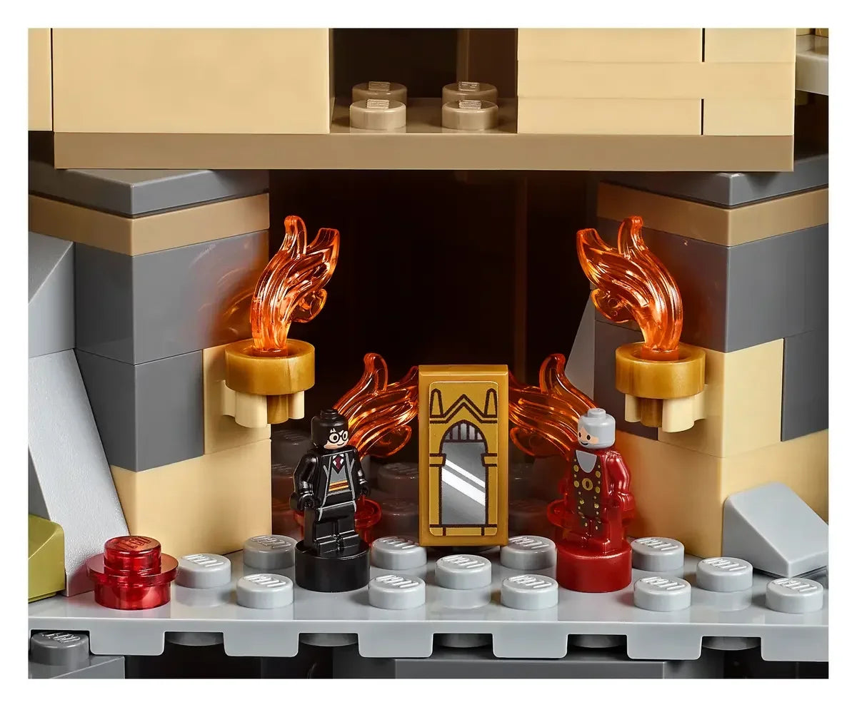 Lego 71043 Harry Potter Hogwarts Castle Building Set (6020 Piece)