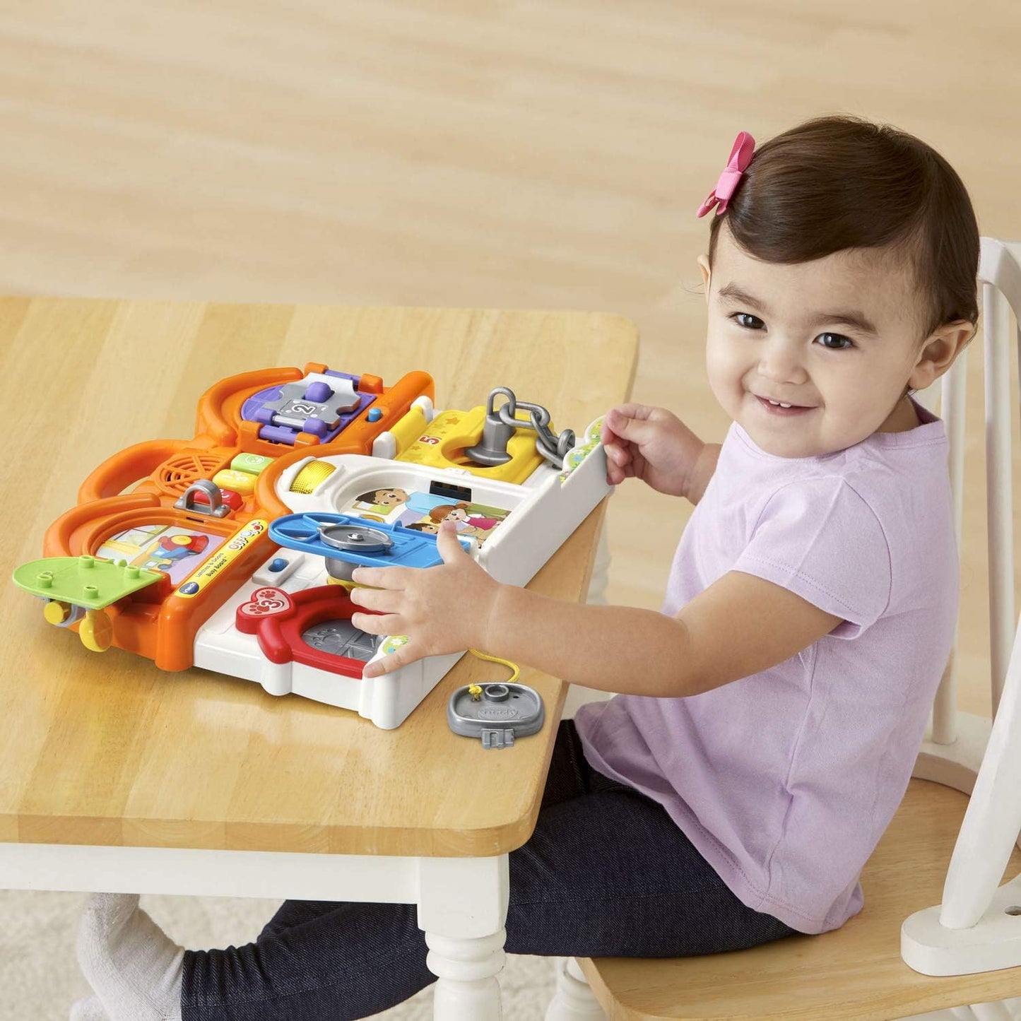 VTech Latches & Doors Busy Board, Multicolor | Interactive Montessori Learning Activity Board with Locks, Keys, Lights, Music & Educational Games for Toddlers
