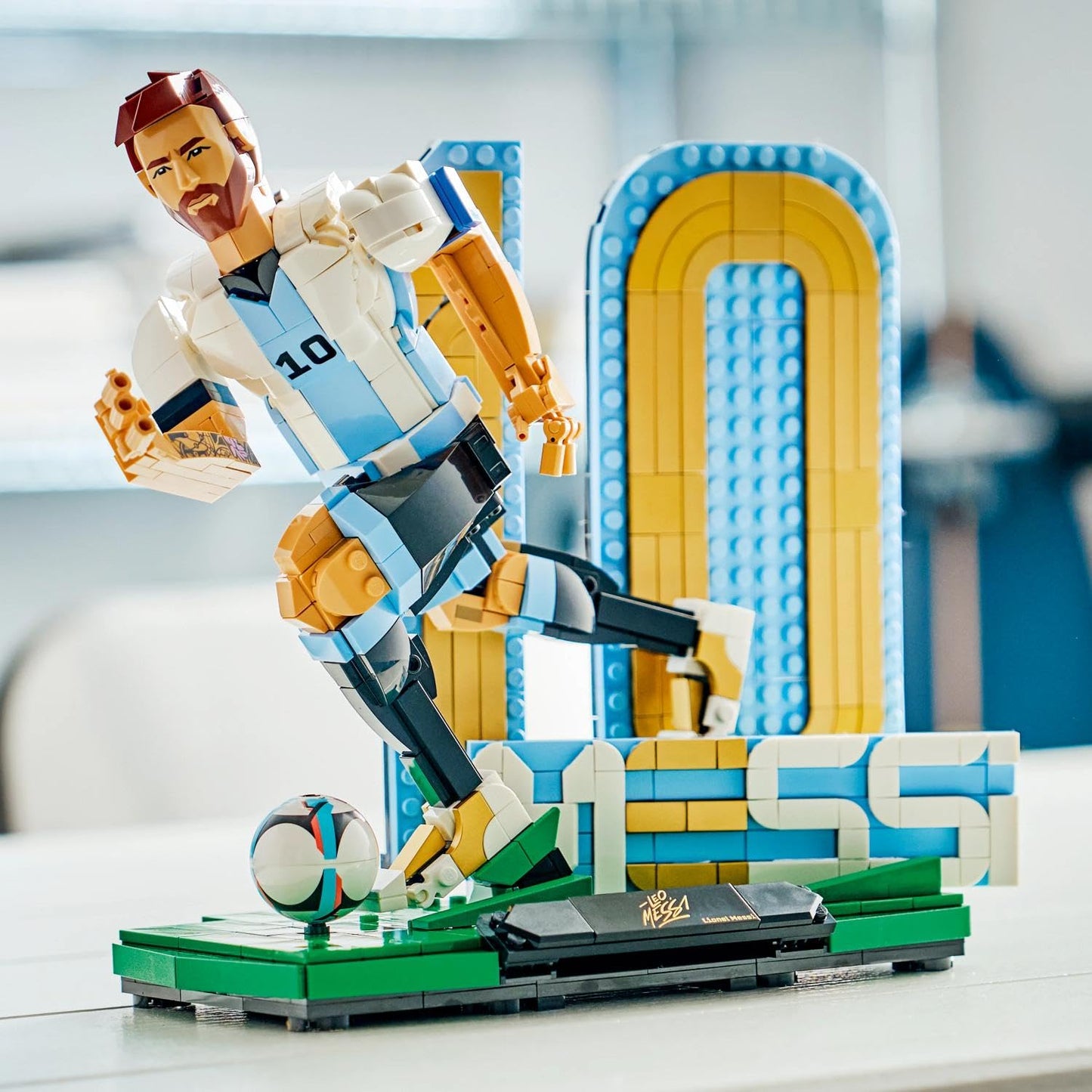 LEGO 43015 Editions Lionel Messi – Soccer Legend Building Set | Football Collectible Display Model for Kids & Fans