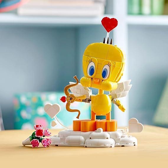LEGO 40824 Looney Tunes Sweetheart Tweety Bird Figure Display Building Kit Toy