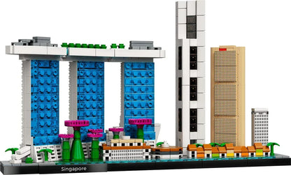 LEGO Architecture 21057  Skyline Collection: Singapore Building Kit; Collectible Display Model for Adults (827 Pieces)