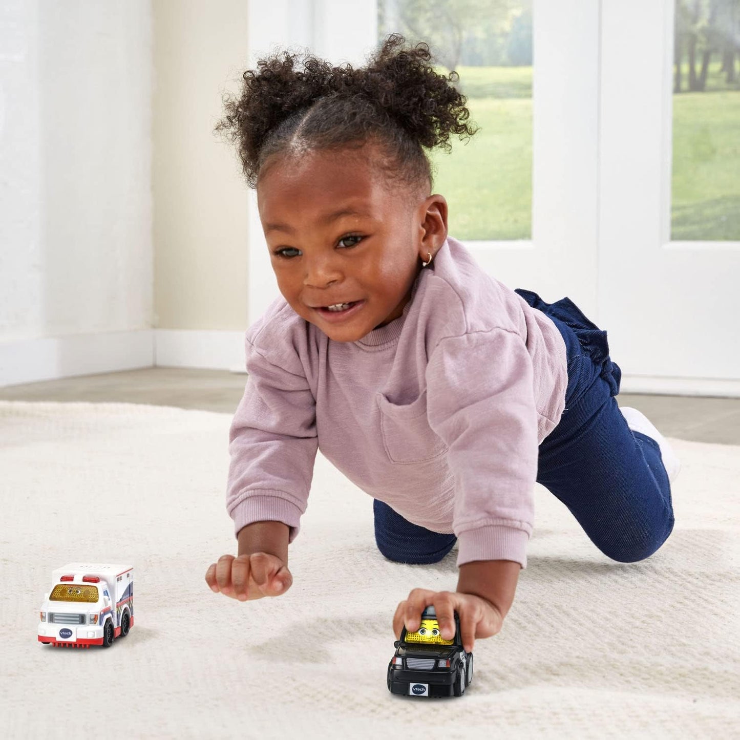 VTech Go! Go! Smart Wheels Helping Friends 2-Pack | Interactive SmartPoint Police Car & Ambulance with Lights, Sounds & Educational Phrases for Toddlers