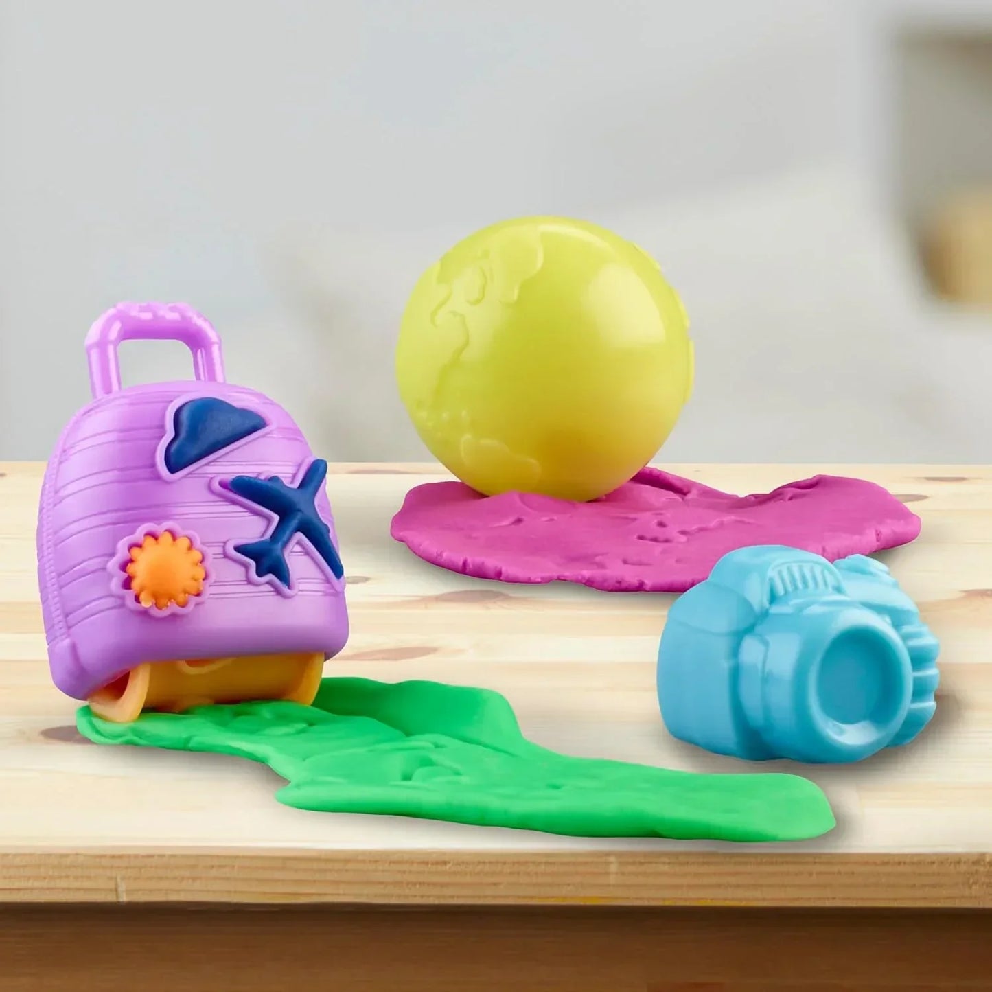 Play-Doh Flugi the Aeroplane Starter Kit – Creative Craft Set with 4 Play-Doh Tubs, Tools & Accessories for Kids - Jaiman Toys