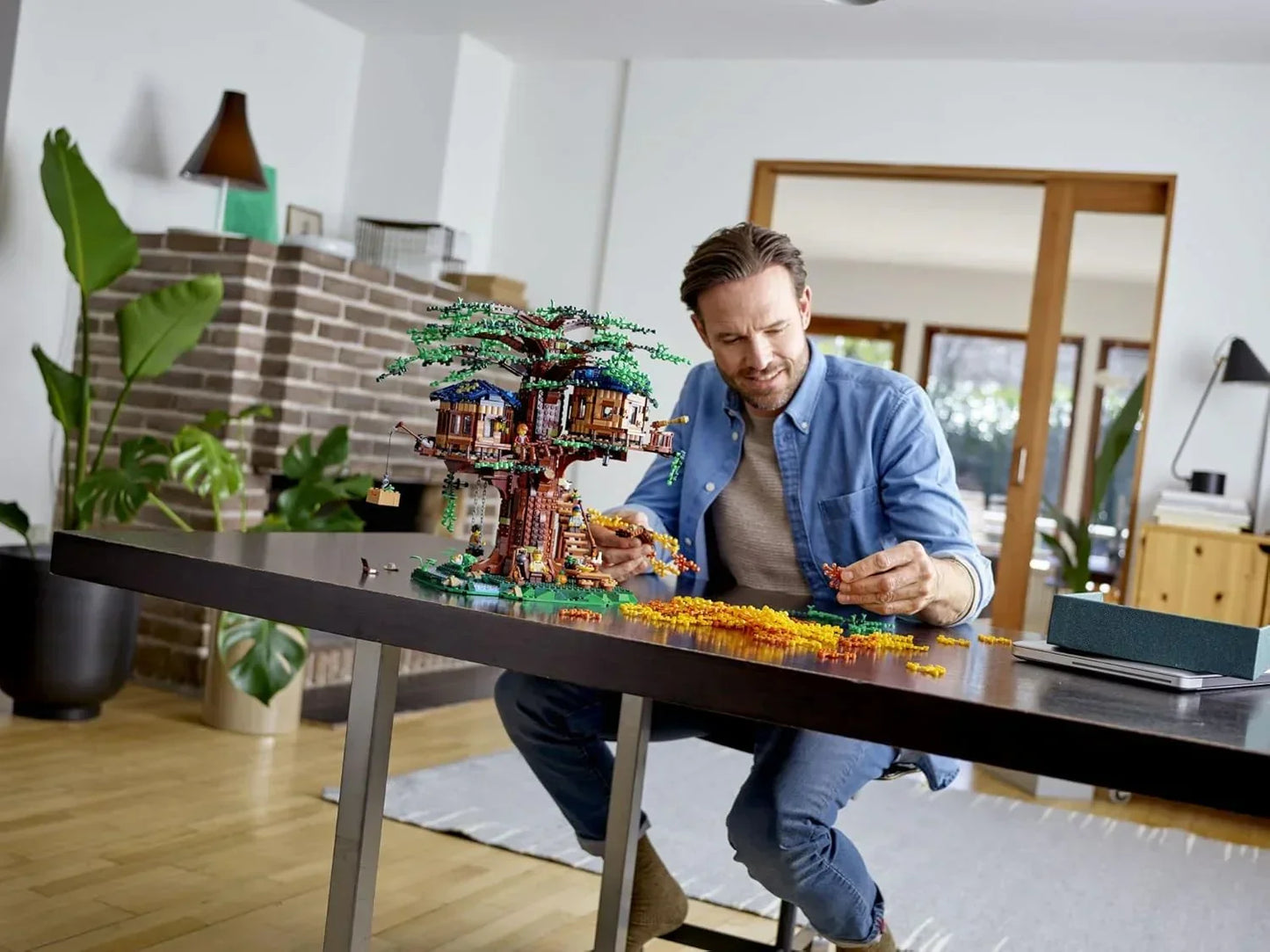 LEGO Ideas  Tree House Building Kit (3036 Piece) 21318