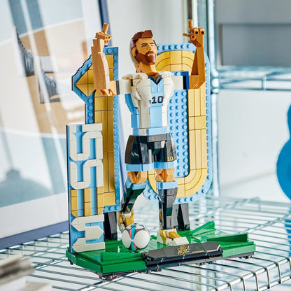 LEGO 43015 Editions Lionel Messi – Soccer Legend Building Set | Football Collectible Display Model for Kids & Fans
