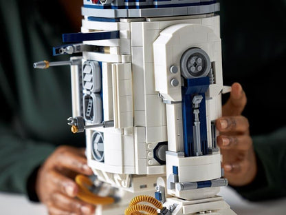 LEGO Star Wars 75308  R2-D2 Collectible Building Toy  (2,314 Pieces)