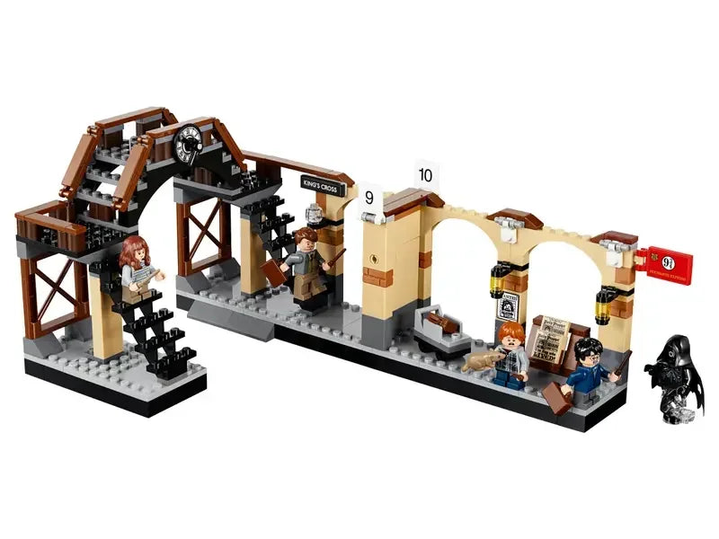 LEGO Harry Potter 75955 Hogwarts Express Toy Train Building Set Includes Model Train and Harry Potter Minifigures Hermione Granger and Ron Weasley (801 Pieces)