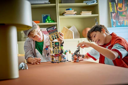LEGO® 76342 Marvel Spider-Man vs. Mysterio: The Daily Bugle | 781 Pieces | Ages 10+