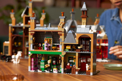 LEGO 76457 Harry Potter™ Hogsmeade™ Village – Collectors' Edition Building Kit (3228 Pieces)