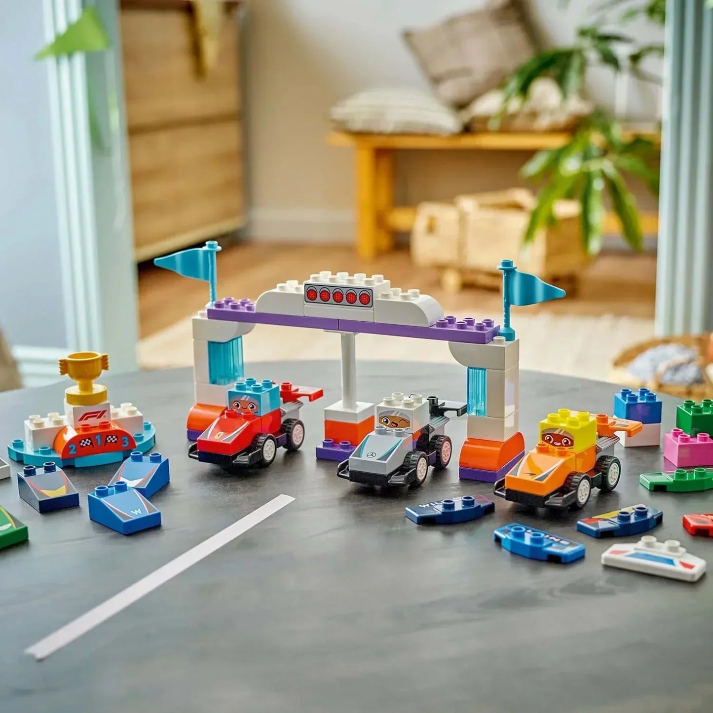 LEGO DUPLO 10445 Town F1 Team Race Cars & Drivers Building Toy for Imaginative Play, Formula One Birthday Gift for 2 Plus Year Old Toddlers, Boys & Girls, Helps Build Fine Motor Skills