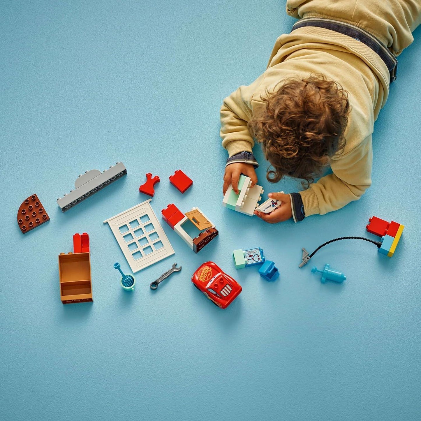 LEGO DUPLO 10456 Disney and Pixar McQueen's Visit to Doc's Garage - incl. a Race Car Toy for Toddlers, Car Wash Tools & Accessories - Gift for 2+ Year Old Boys & Girls