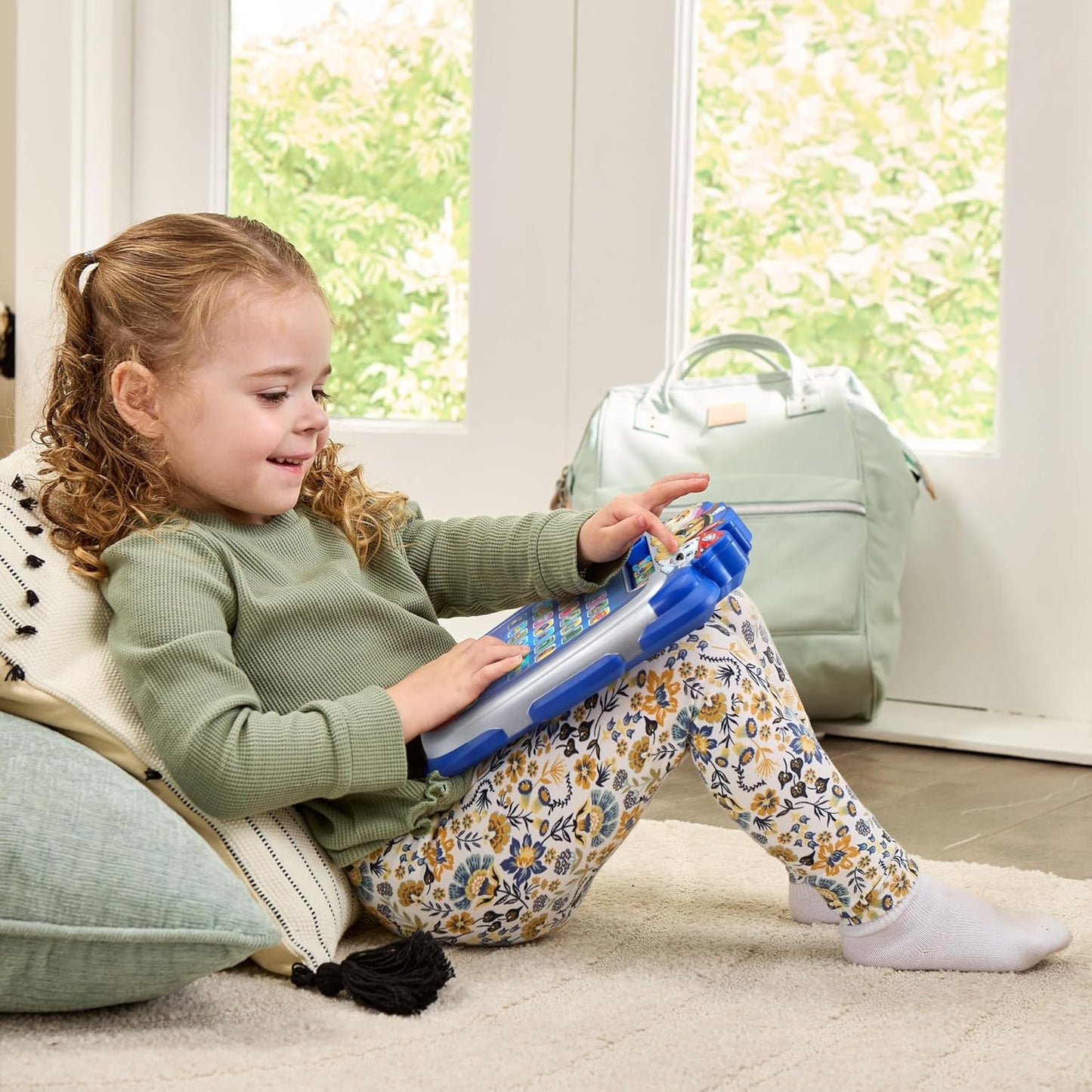 VTech PAW Patrol Light-Up Missions Pup Pad | Interactive Educational Learning Tablet with 26 Light-Up Buttons, 500+ Sounds, Phonics & Alphabet Toy for Kids