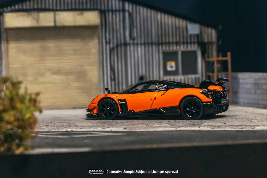 Tarmac Works GLOBAL64 1:64 Pagani Huayra BC Arancio Saint Tropez Diecast Model Car (T64G-TL014-OR)